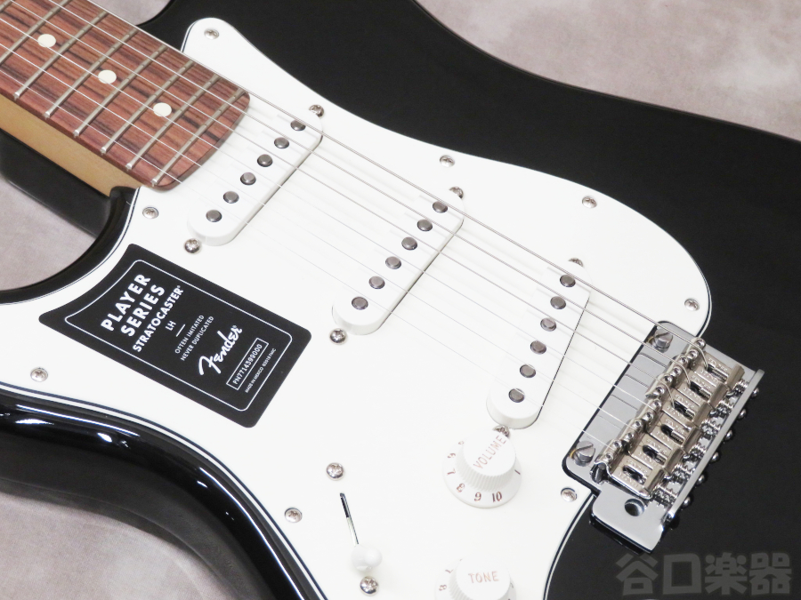 Fender Player Stratocaster Left-Handed (Black)
